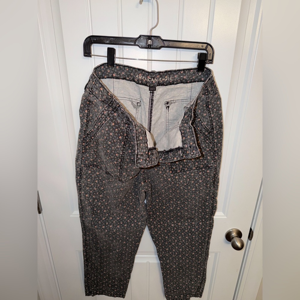 American Eagle Floral Jeans